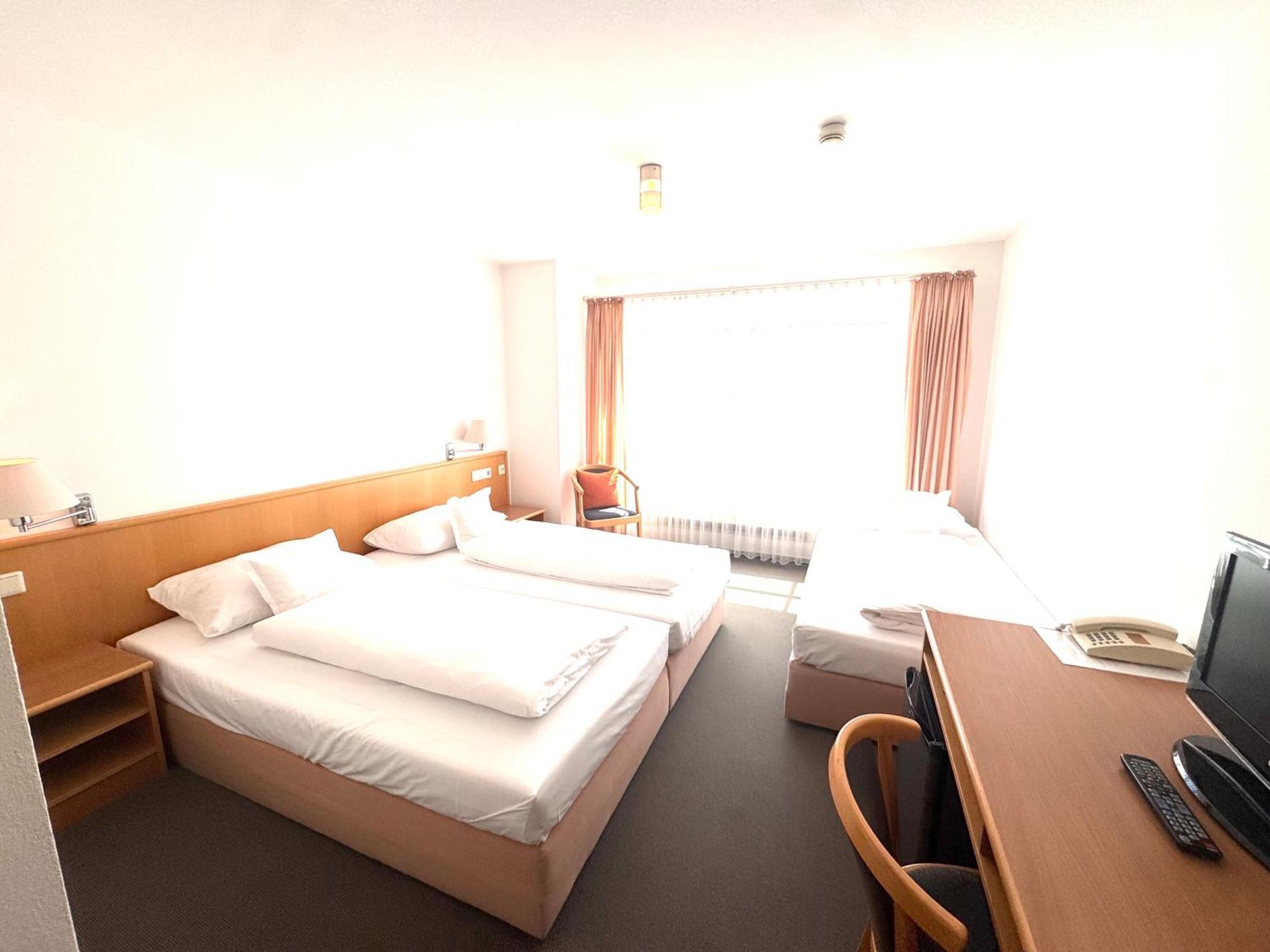 Kirchers Park & Wellnesshotel Kaiserstuhl Garni Endingen am Kaiserstuhl Kültér fotó