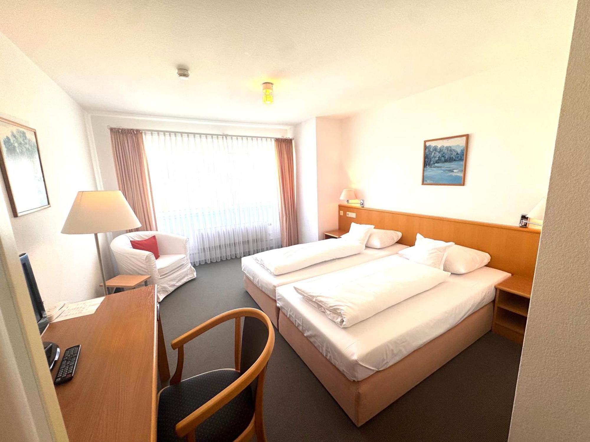 Kirchers Park & Wellnesshotel Kaiserstuhl Garni Endingen am Kaiserstuhl Kültér fotó